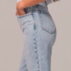 a&f Ultra High Rise 90s Straight Jean